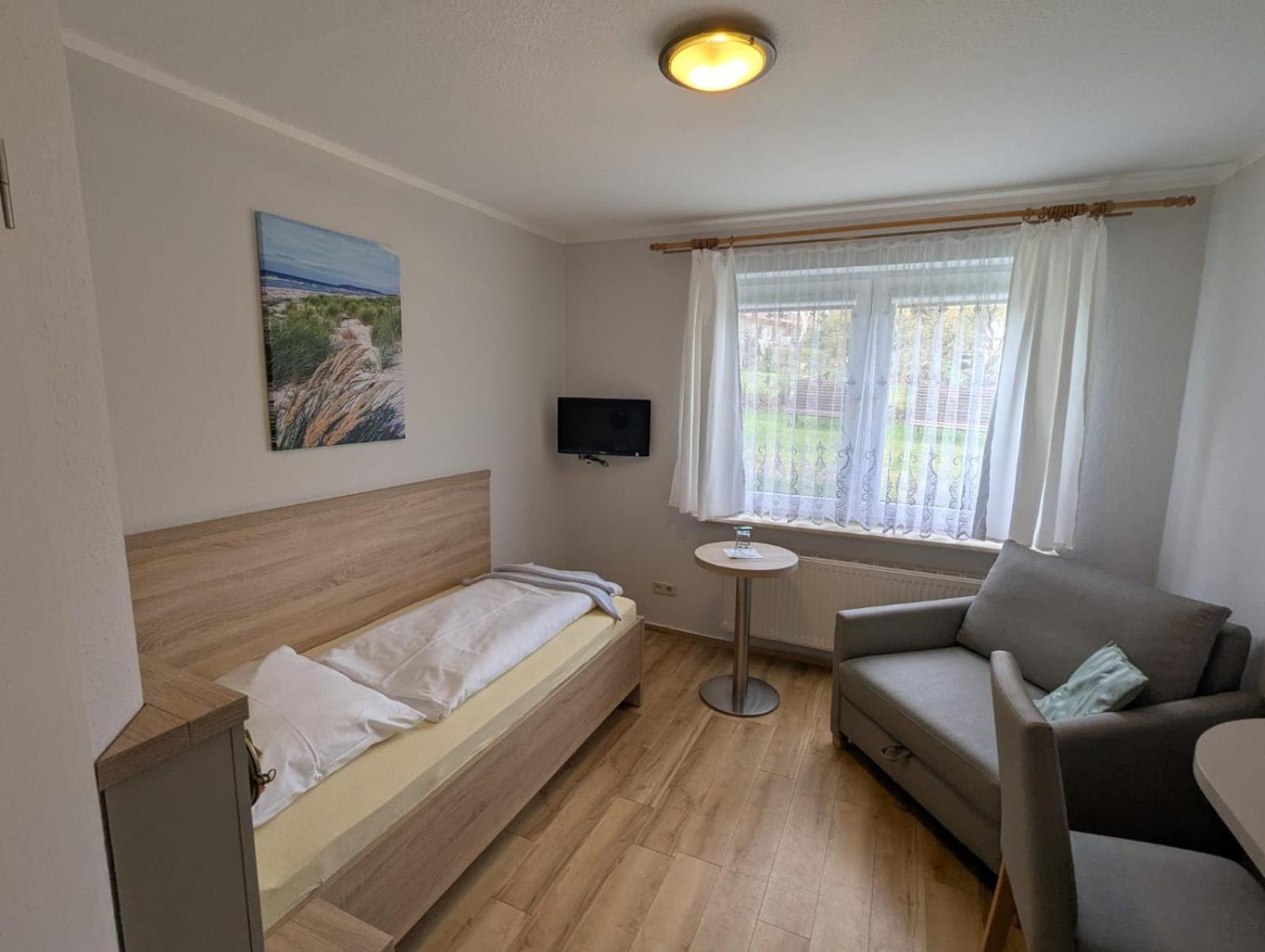 Pension & Restaurant Haus Hiddensee Kloster Εξωτερικό φωτογραφία